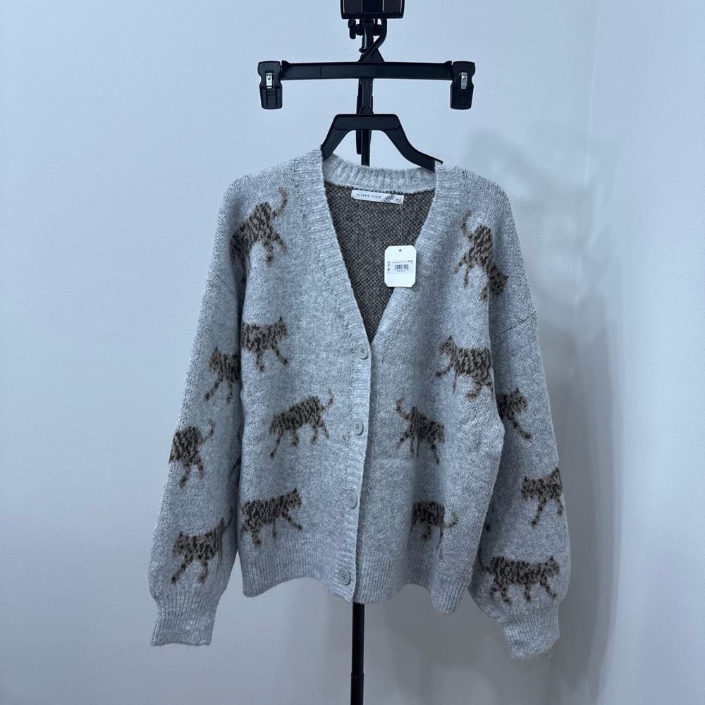 Altar'd State Gray and Brown V-Neck Sweater - Picture 6 of 9